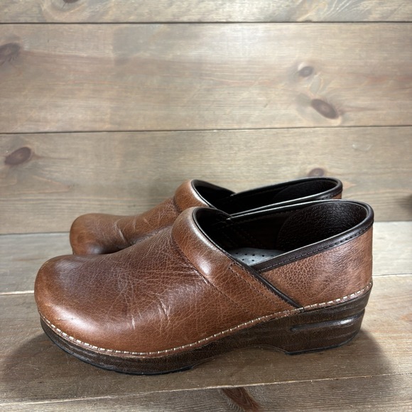 Dansko Shoes - dansko womens size 38 shoes brown leather slip on wedge comfort clogs